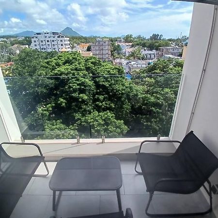 Grand Appartement Contemporain Sur Flic En Flac Proche De La Plage Buitenkant foto